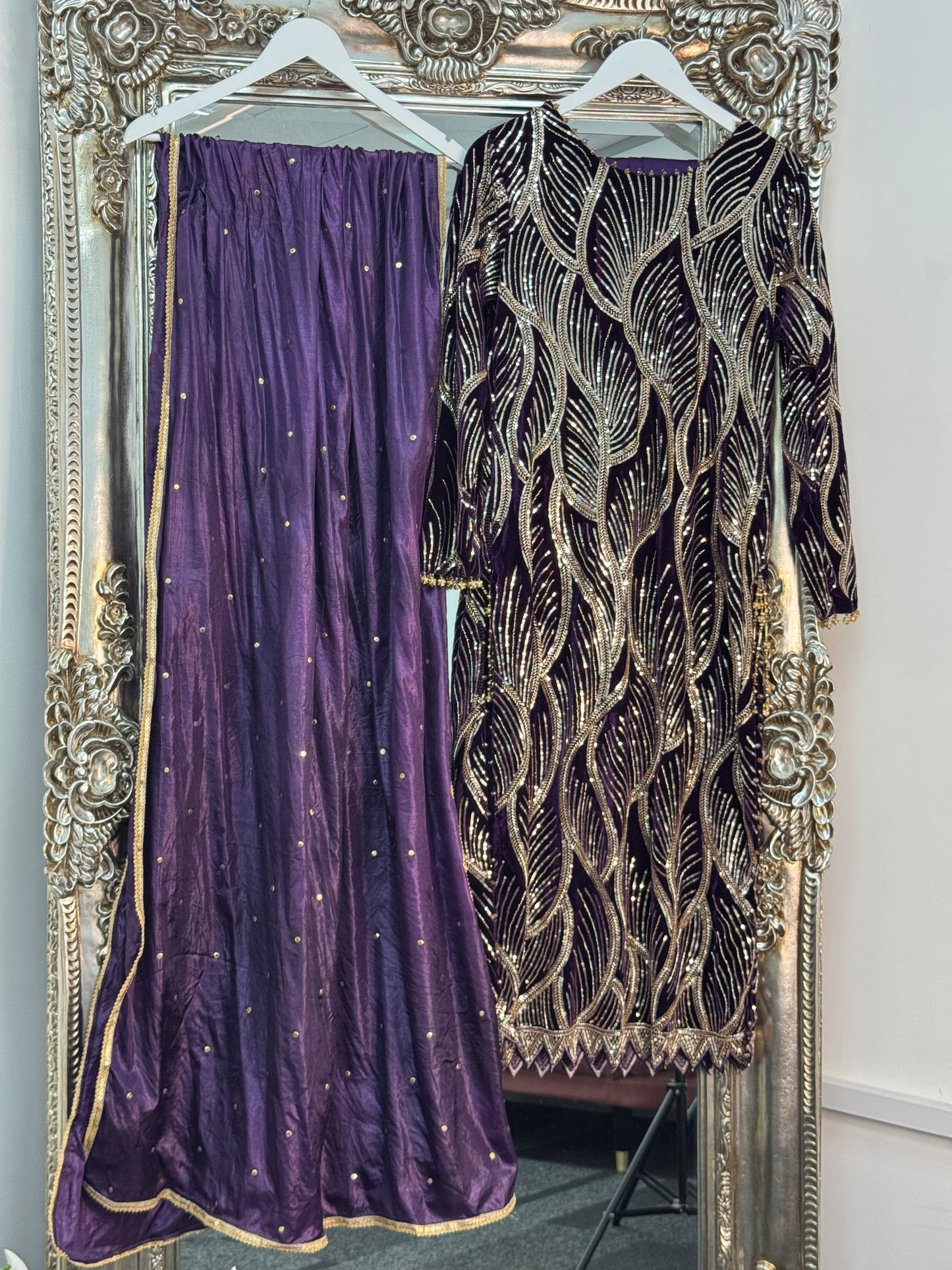 Snake - Cutdana Velvet - Purple
