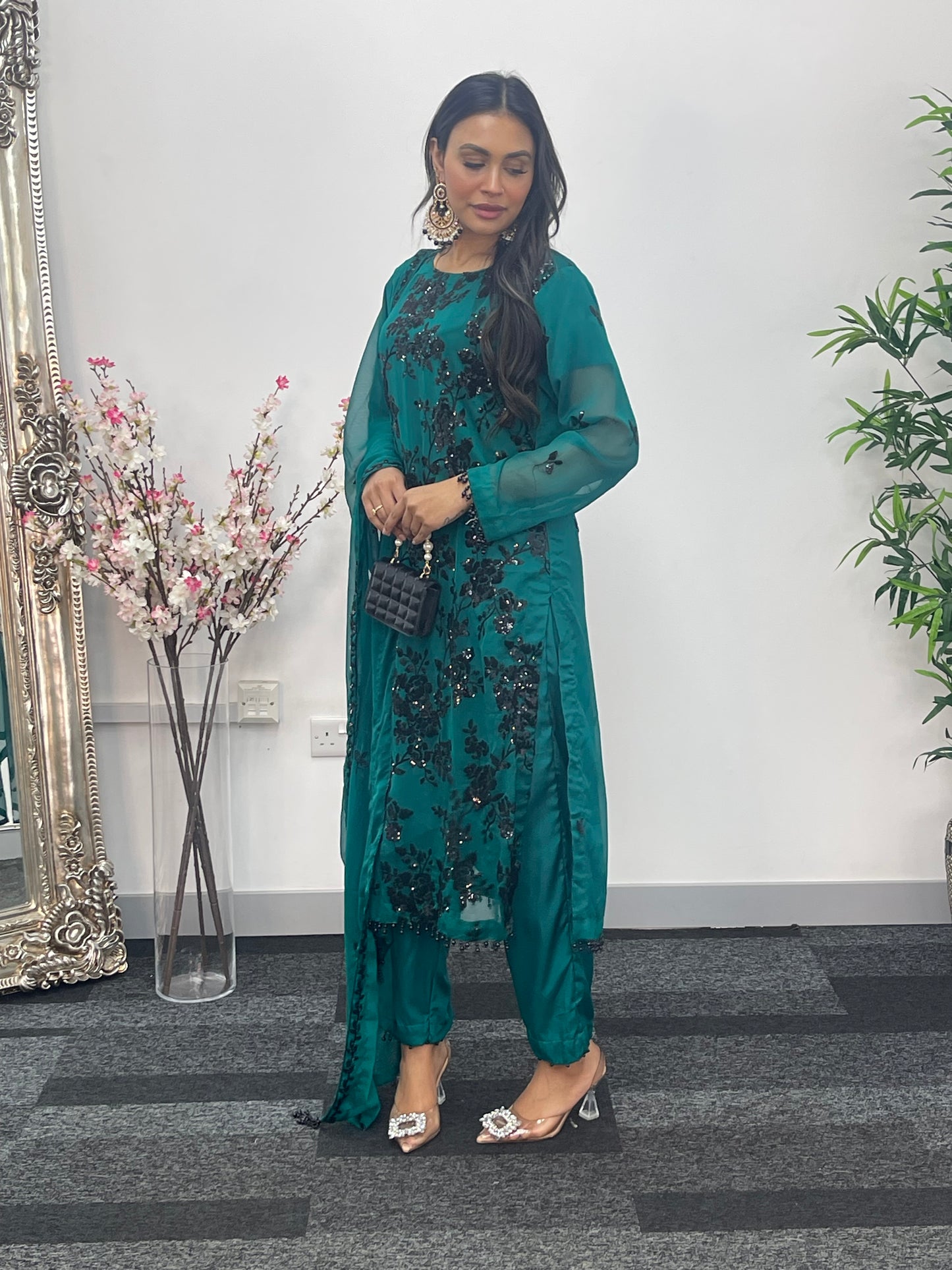 “Tooba” Green Chiffon Sitari
