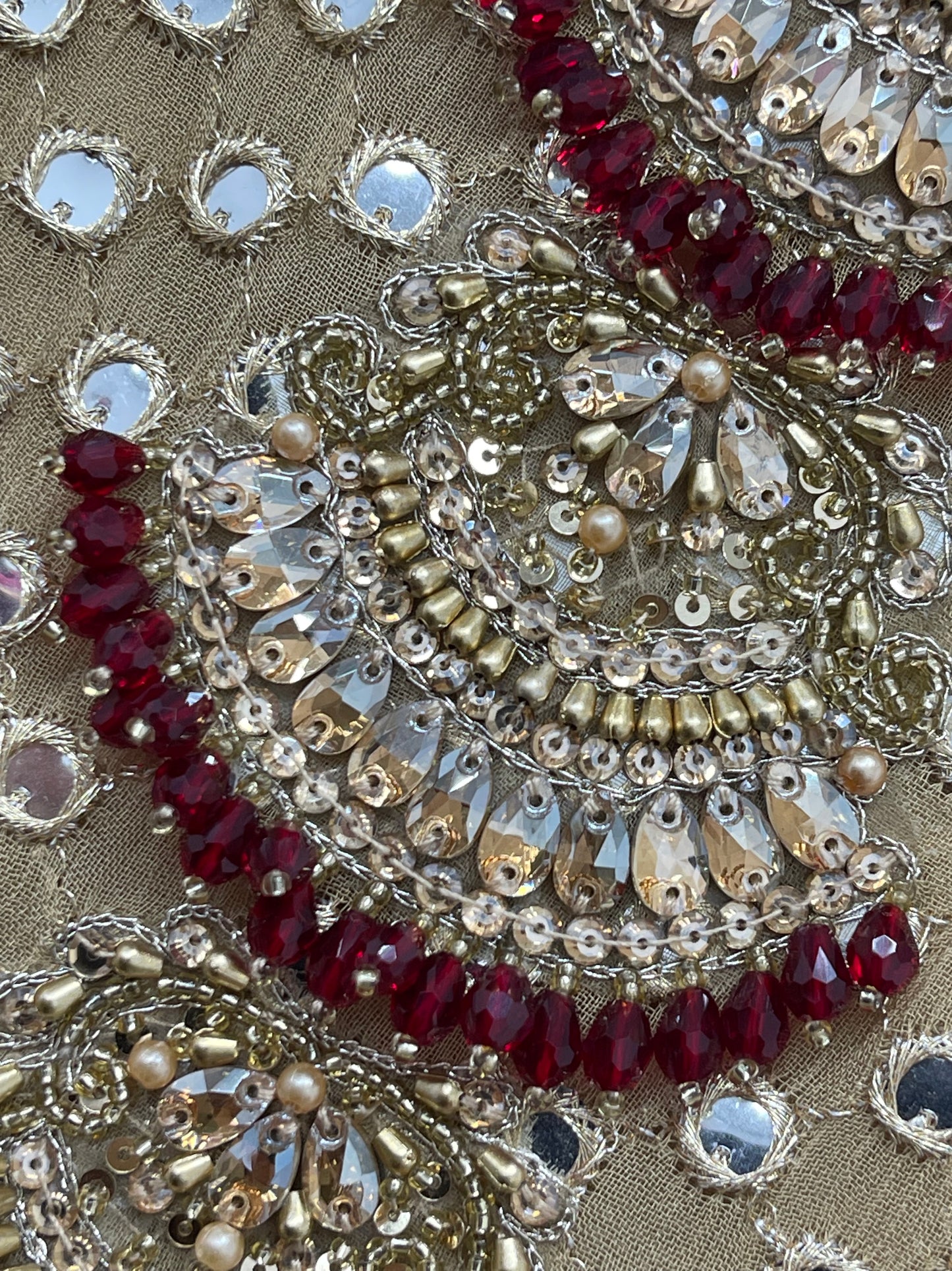 Sassi - Gold - Red - G