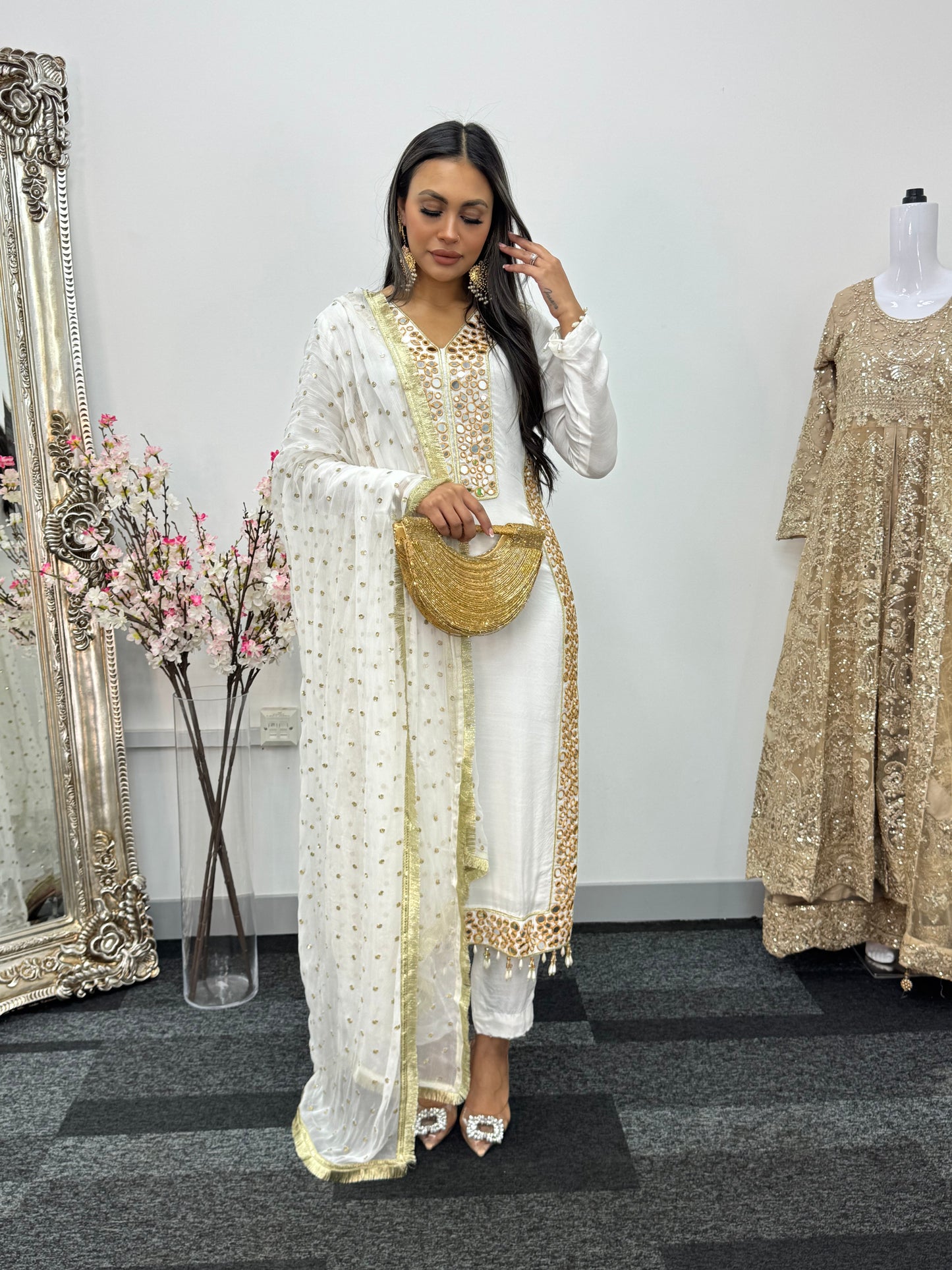 Jhilmil - Mirror White