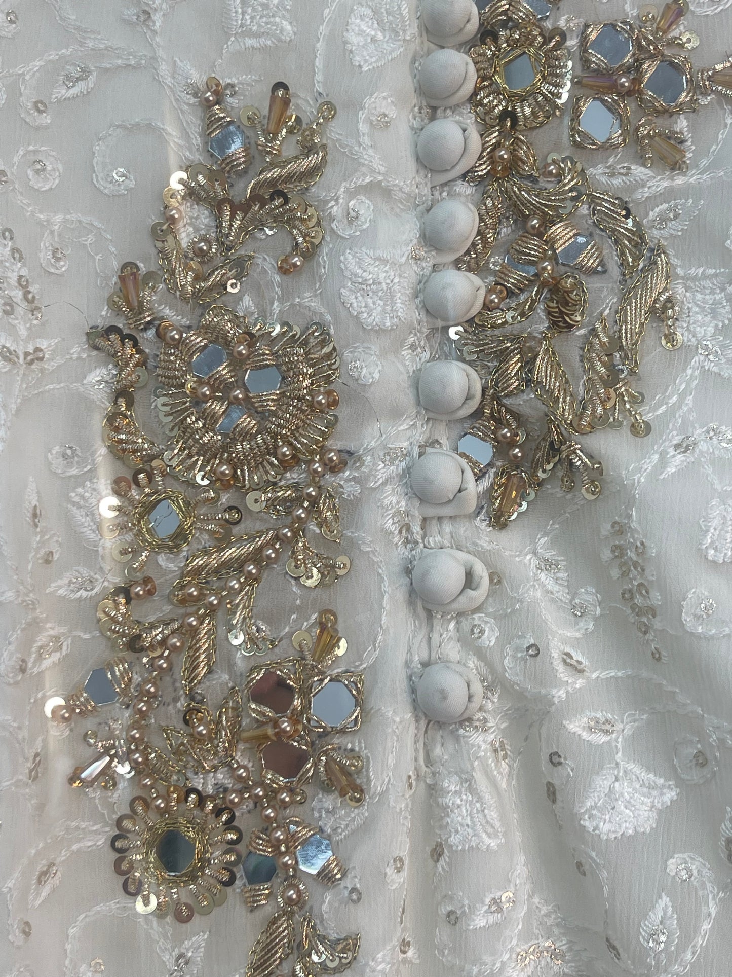 Singhaar - Ivory- Off white - V