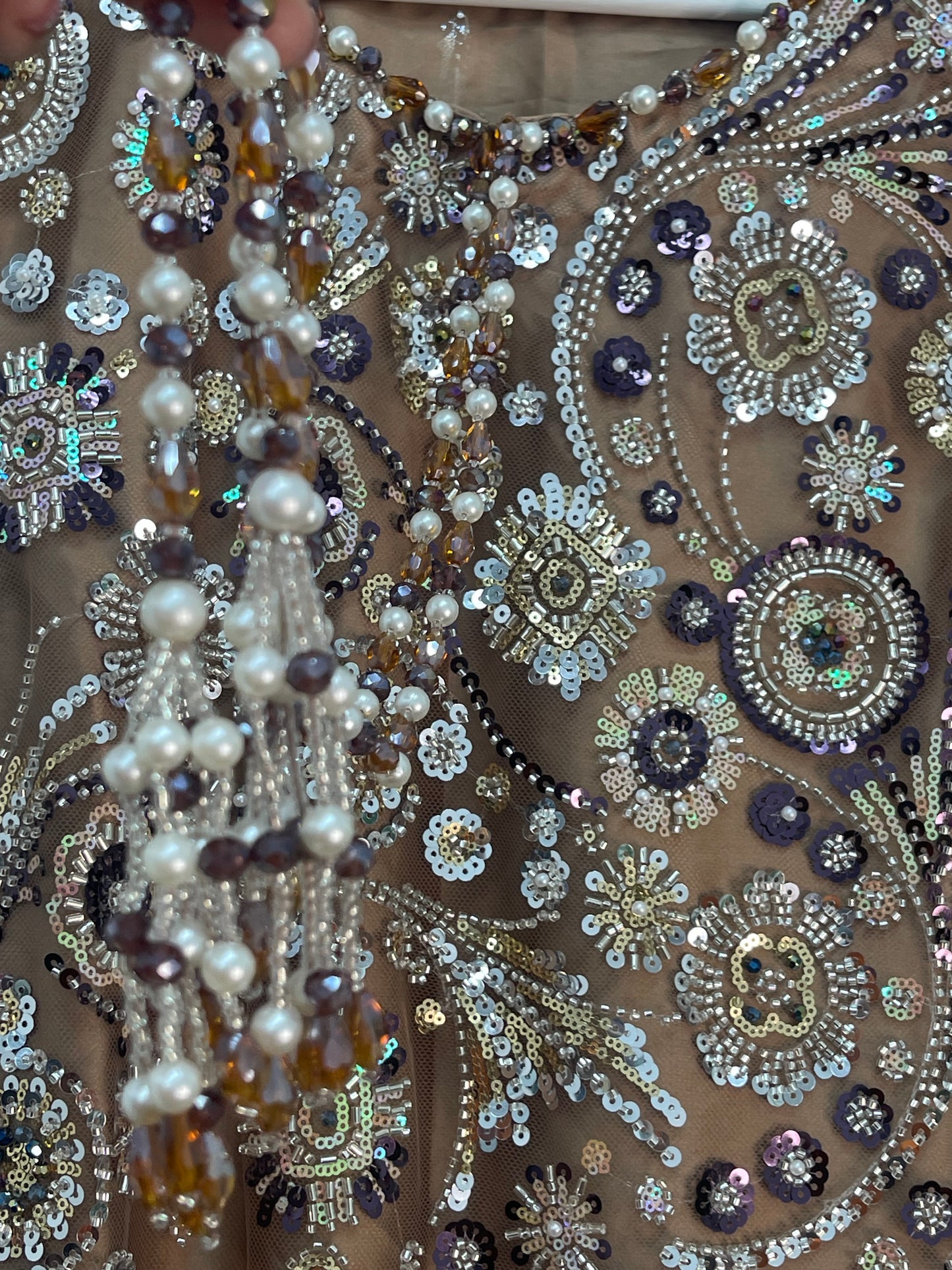 Bindi - Cutdana Net -