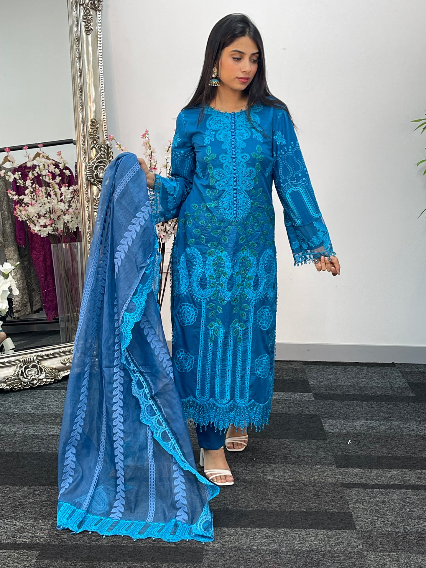 Maria B Inspired - Luxury Lawn 25 -