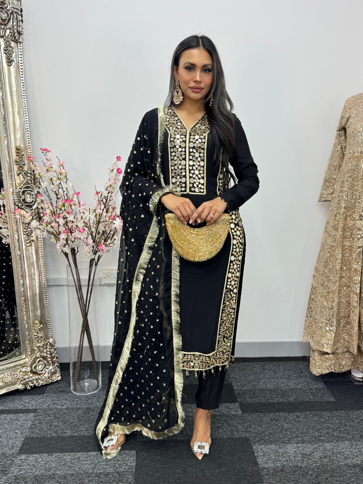Jhilmil - Mirror Black