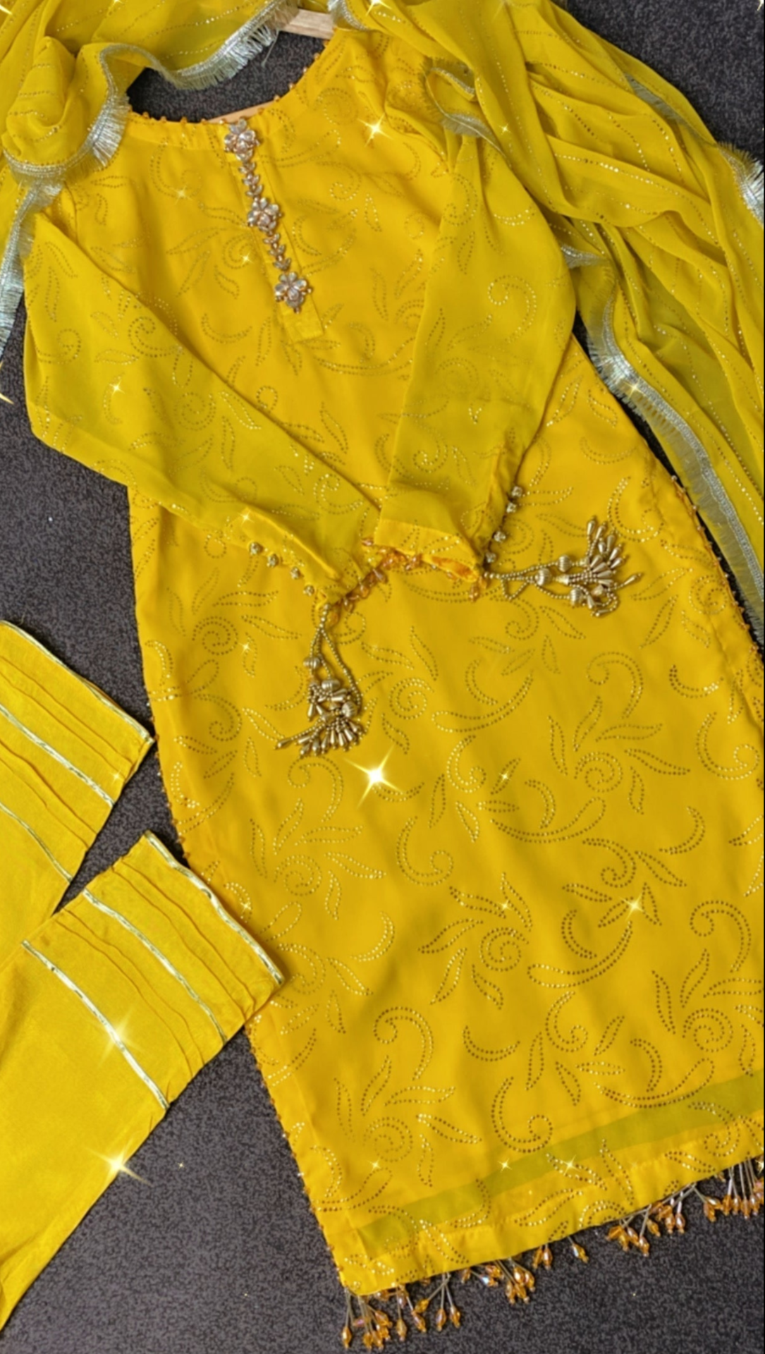 Laddu Mukesh - Yellow Outfit