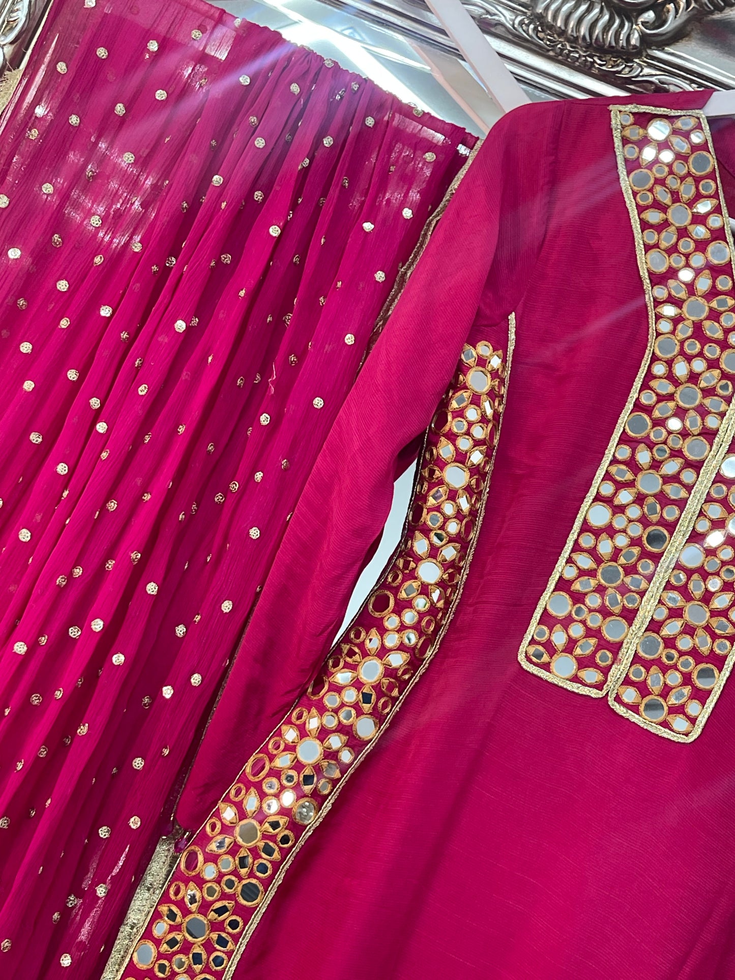 Jhilmil - Mirror Hot Pink