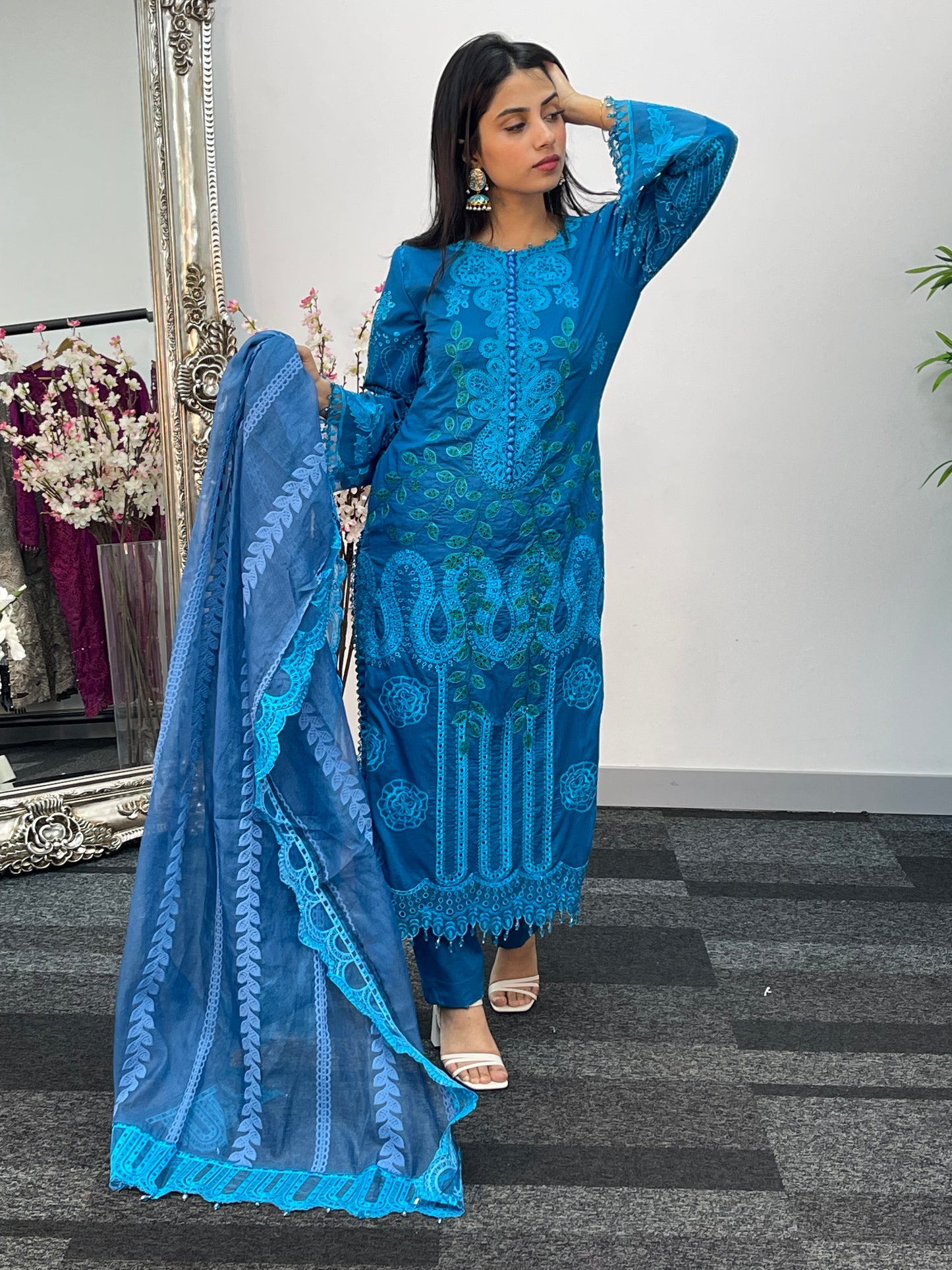 Maria B Inspired - Luxury Lawn 25 -