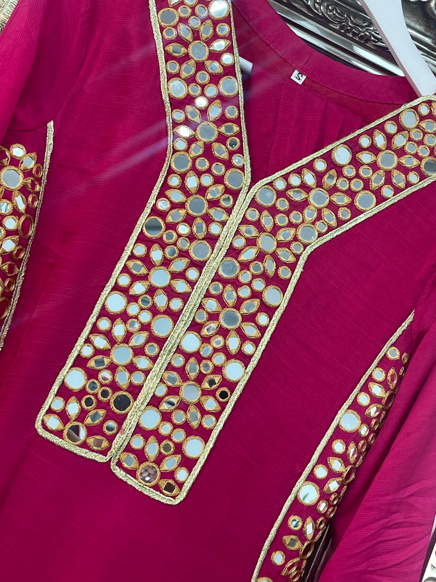 Jhilmil - Mirror Hot Pink