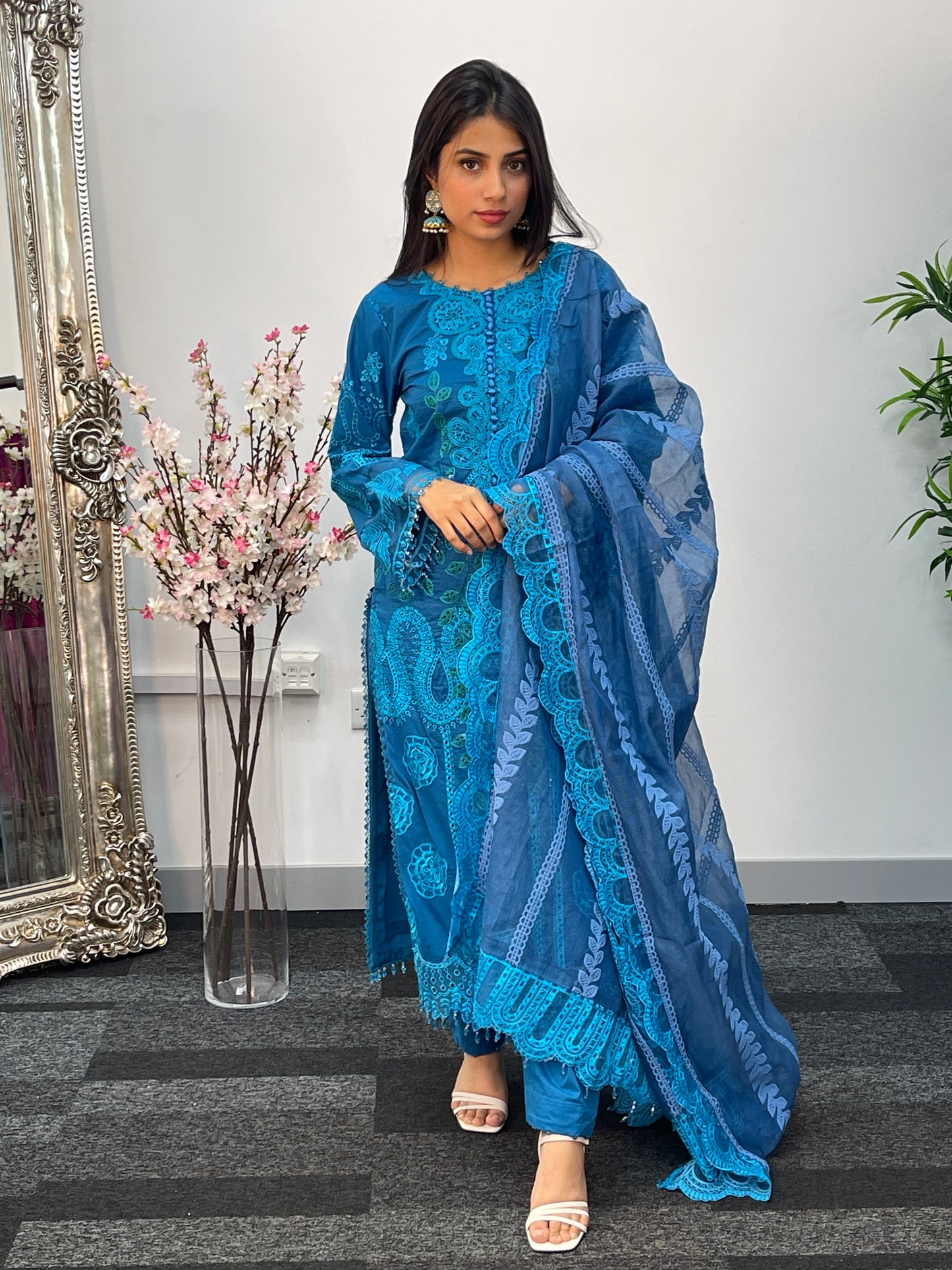 Maria B Inspired - Luxury Lawn 25 -
