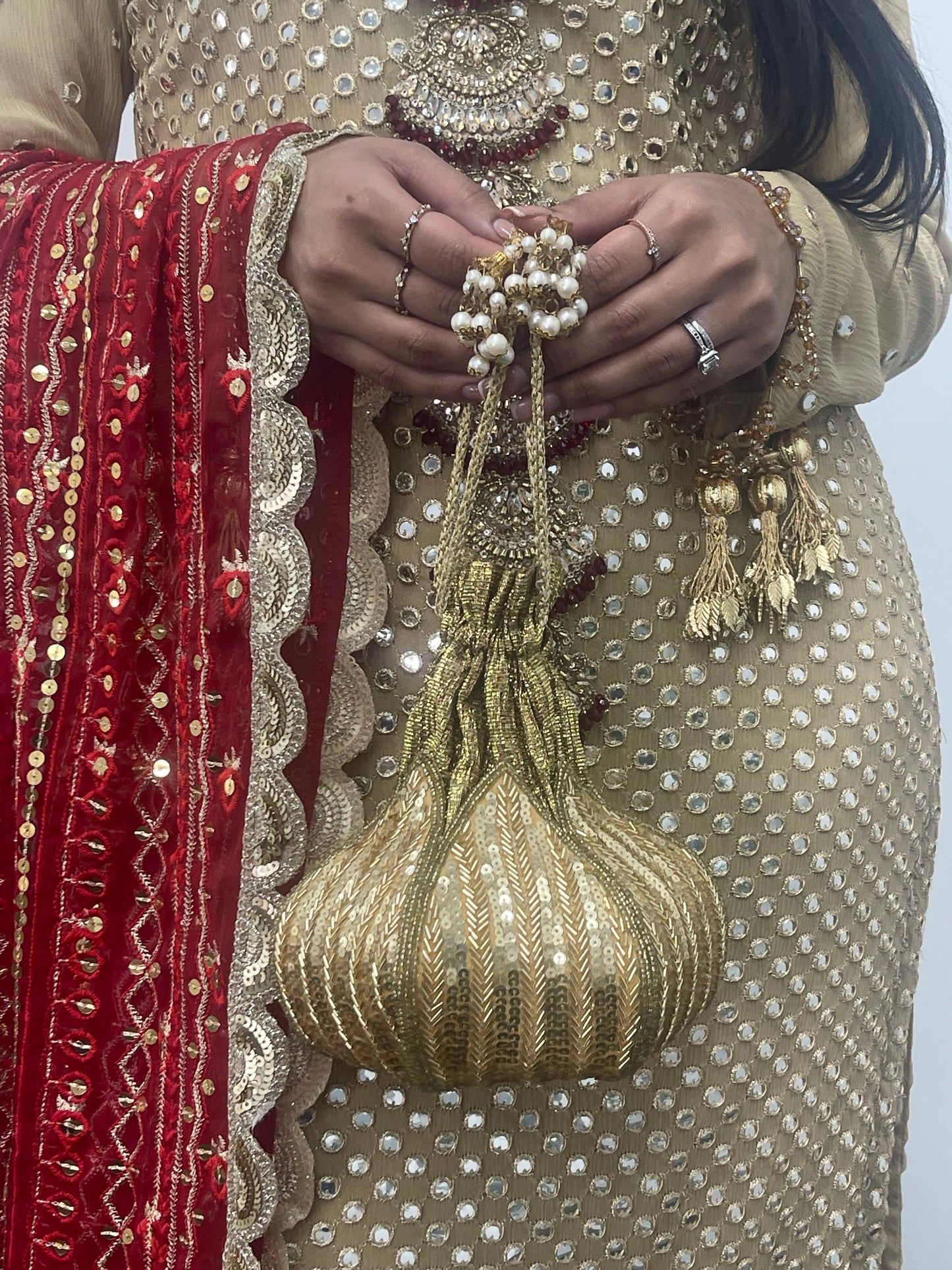 Sassi - Gold - Red - G