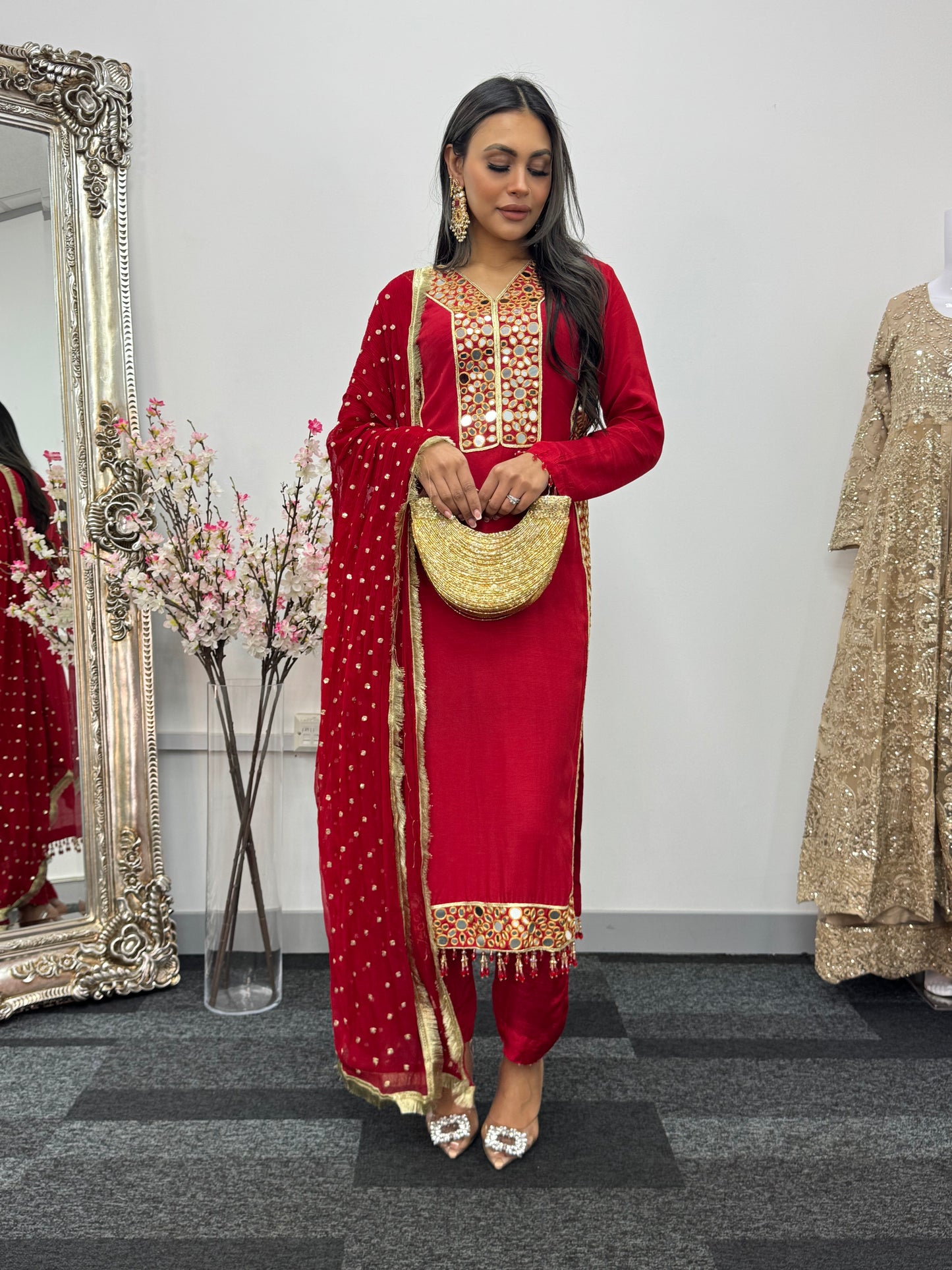 Jhilmil - Mirror Red