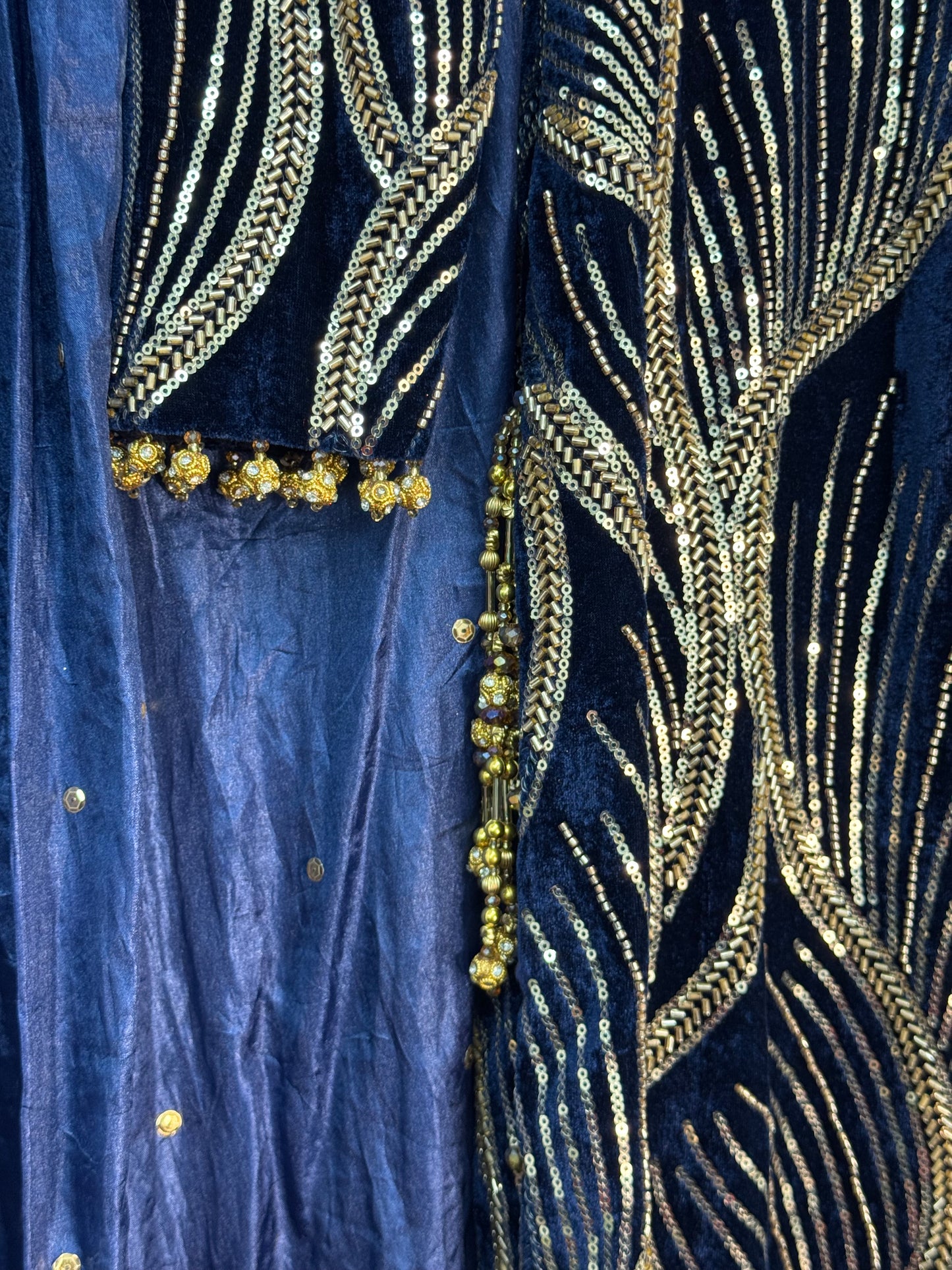 Snake - Cutdana Velvet - navy Blue