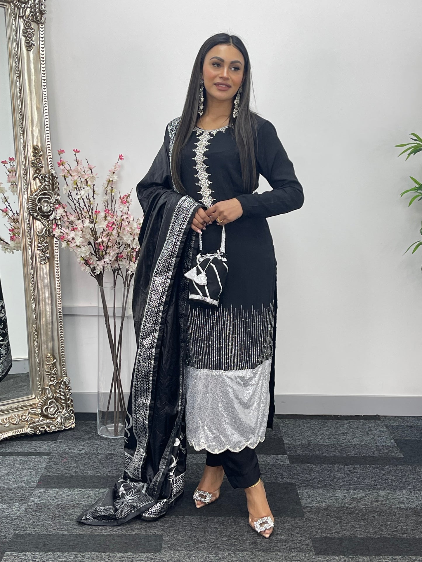 Chandi - Qwali Night -