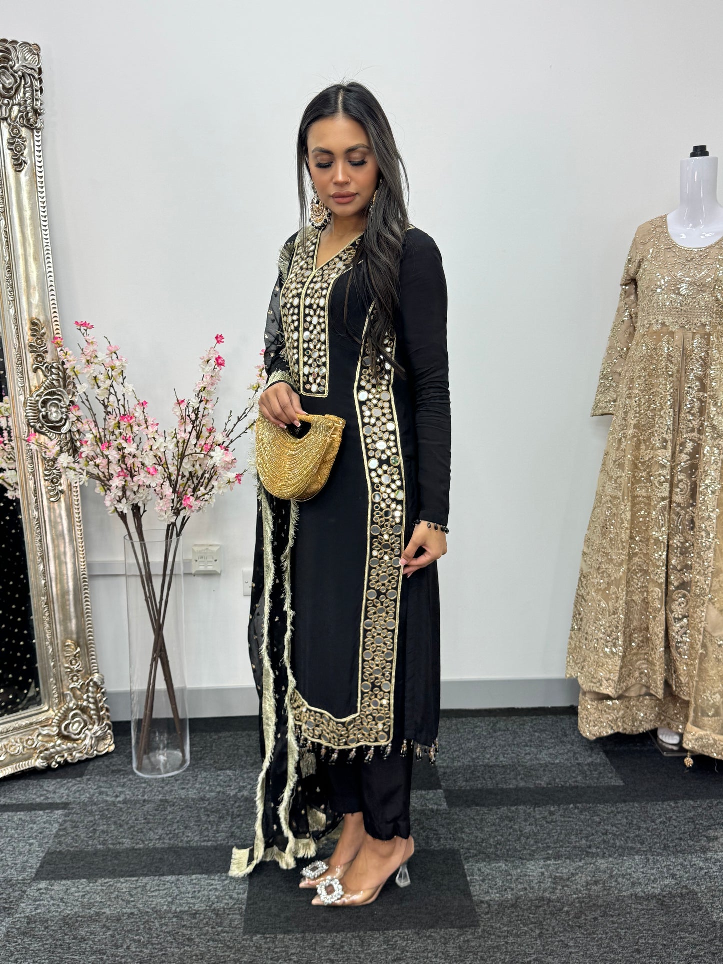 Jhilmil - Mirror Black