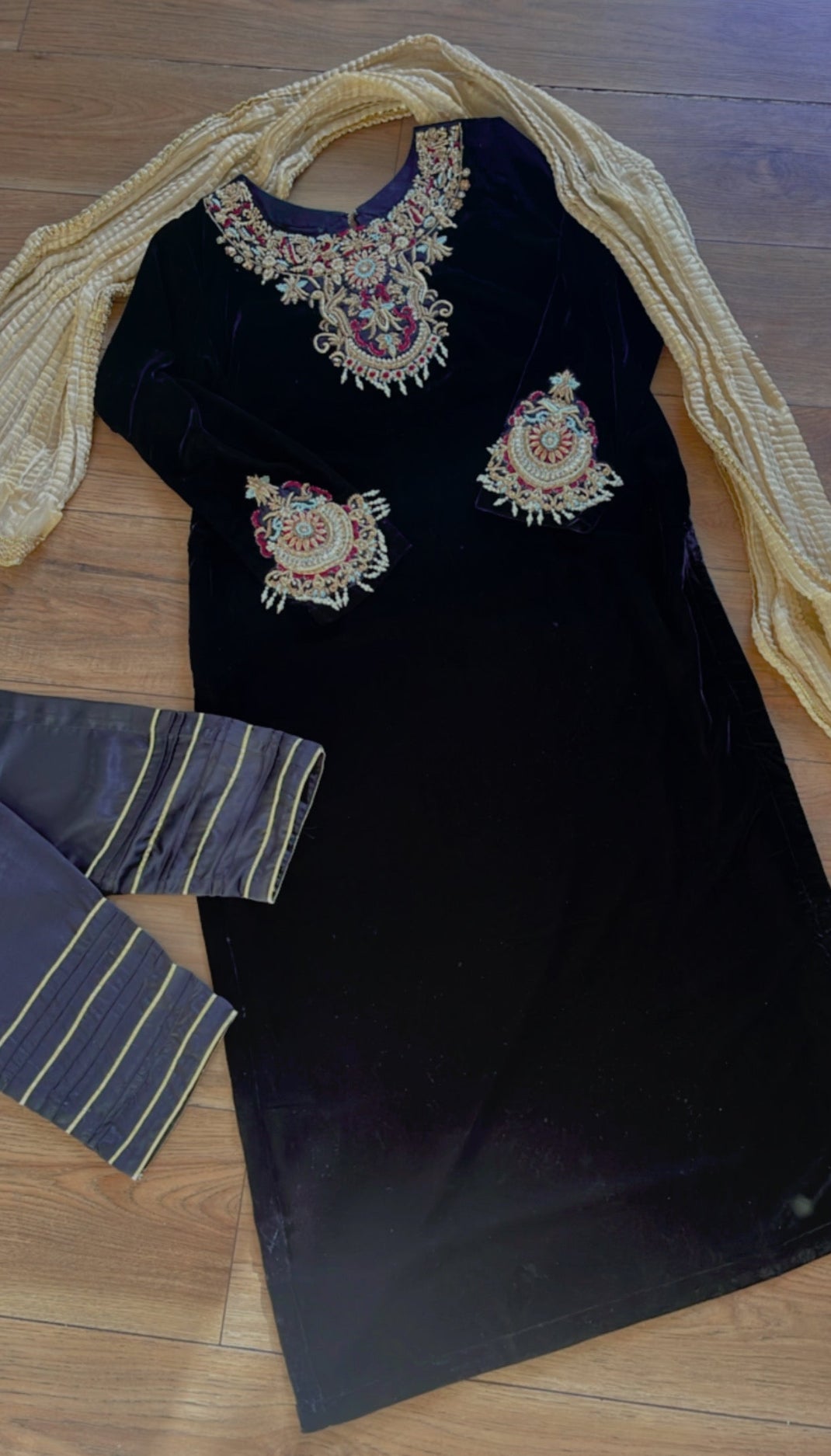 (Pre Order 3/4 Weeks) “sawan” Velvet Pret Black Party Wedding Outfit