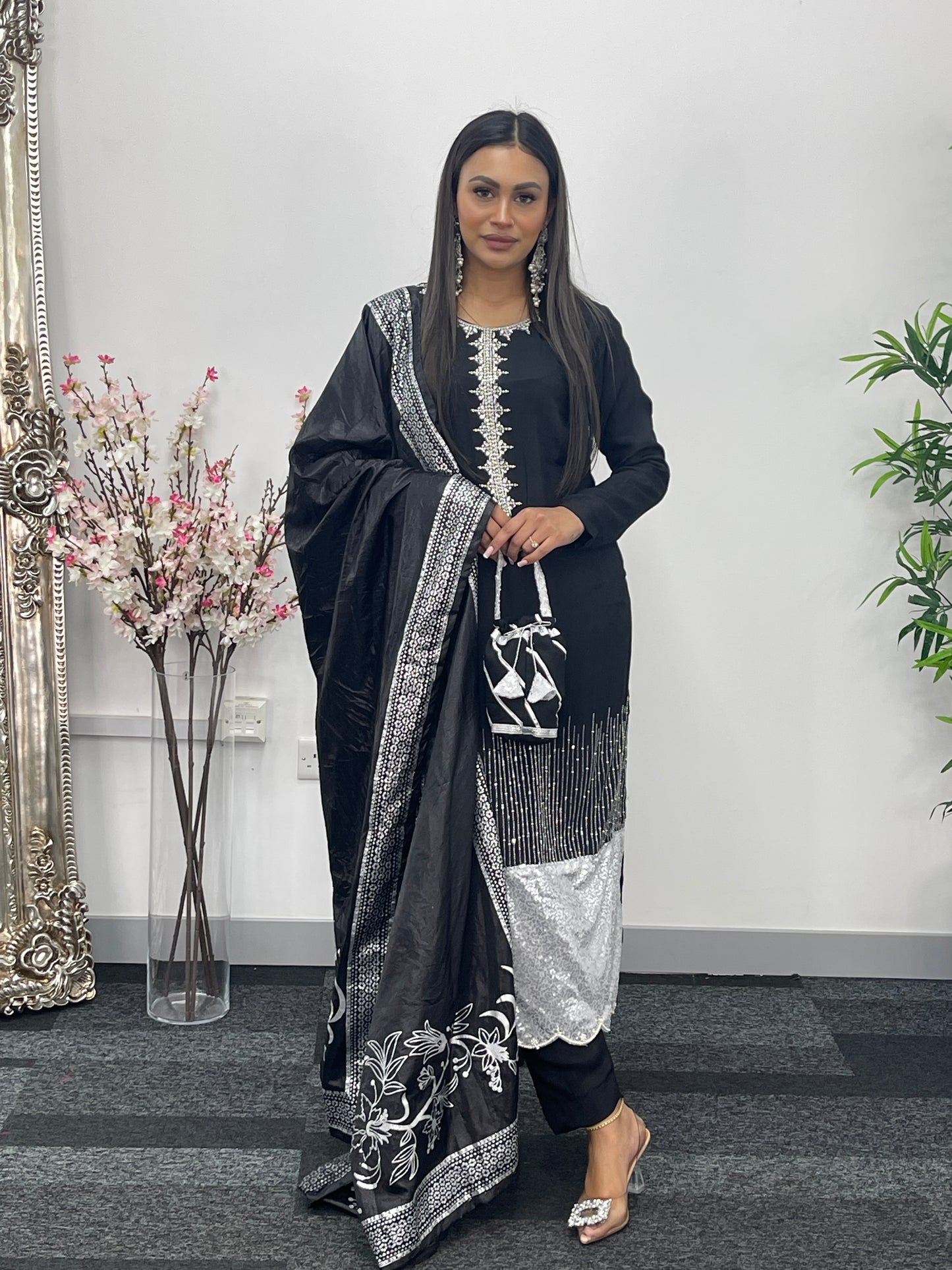 Chandi - Qwali Night -