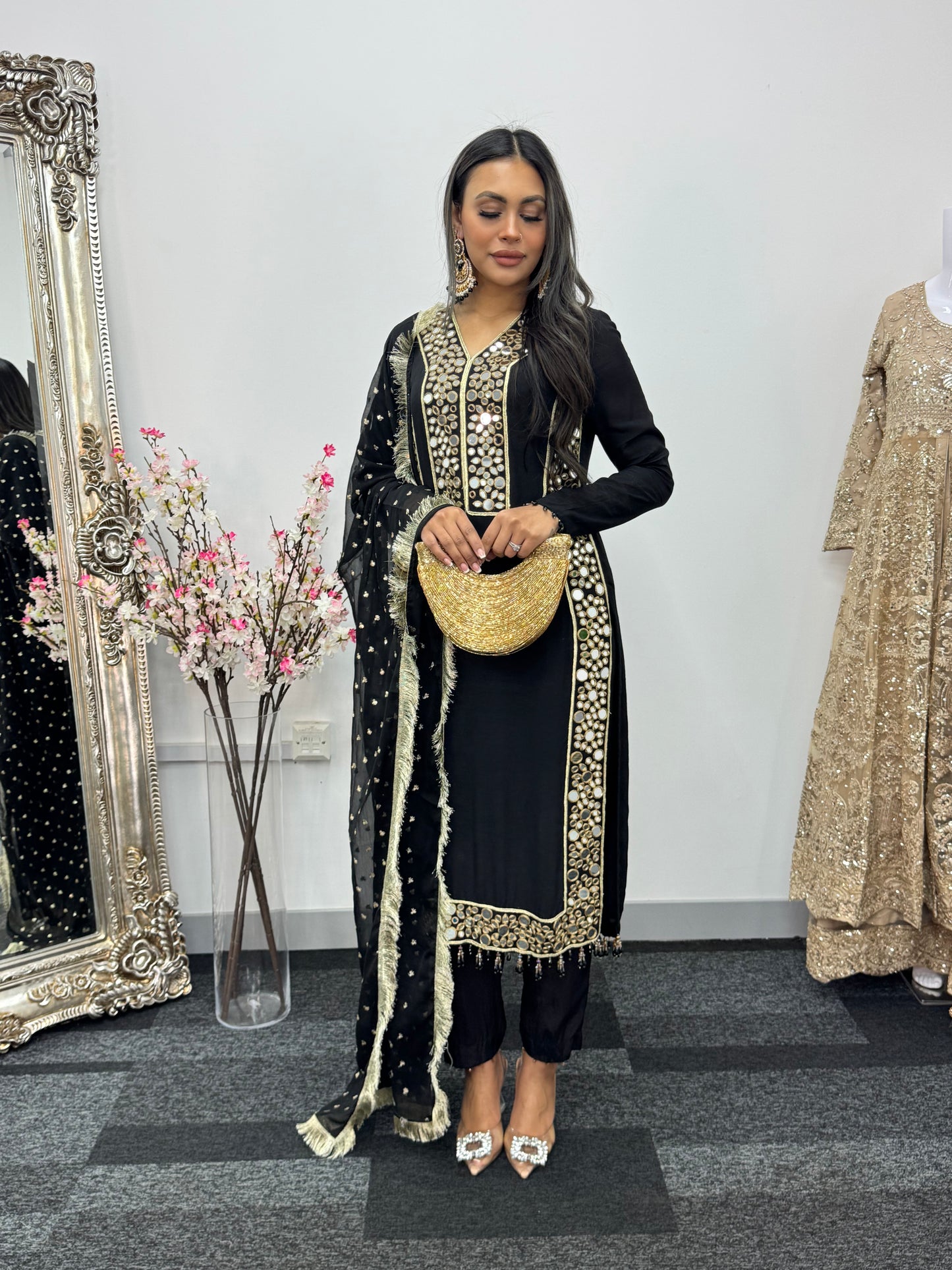 Jhilmil - Mirror Black