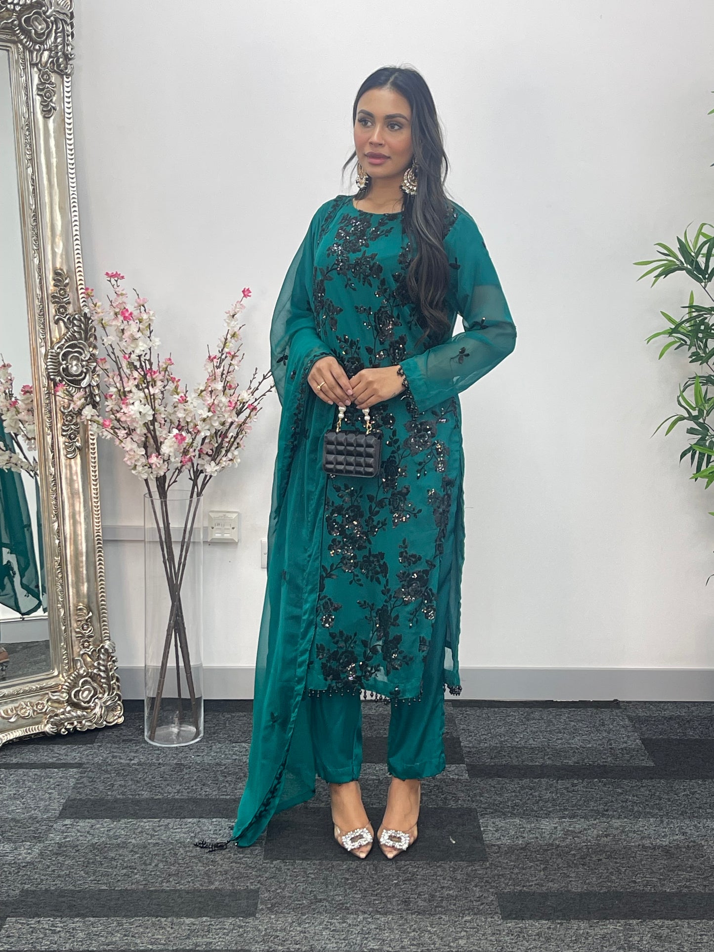 “Tooba” Green Chiffon Sitari