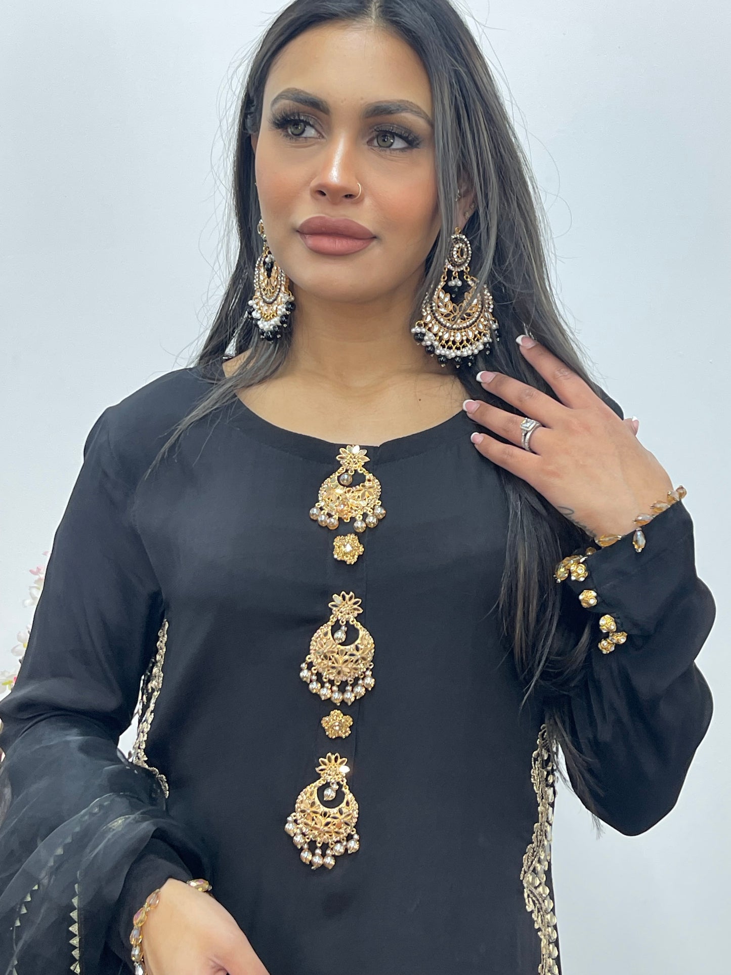Sheesh Mahal - Black