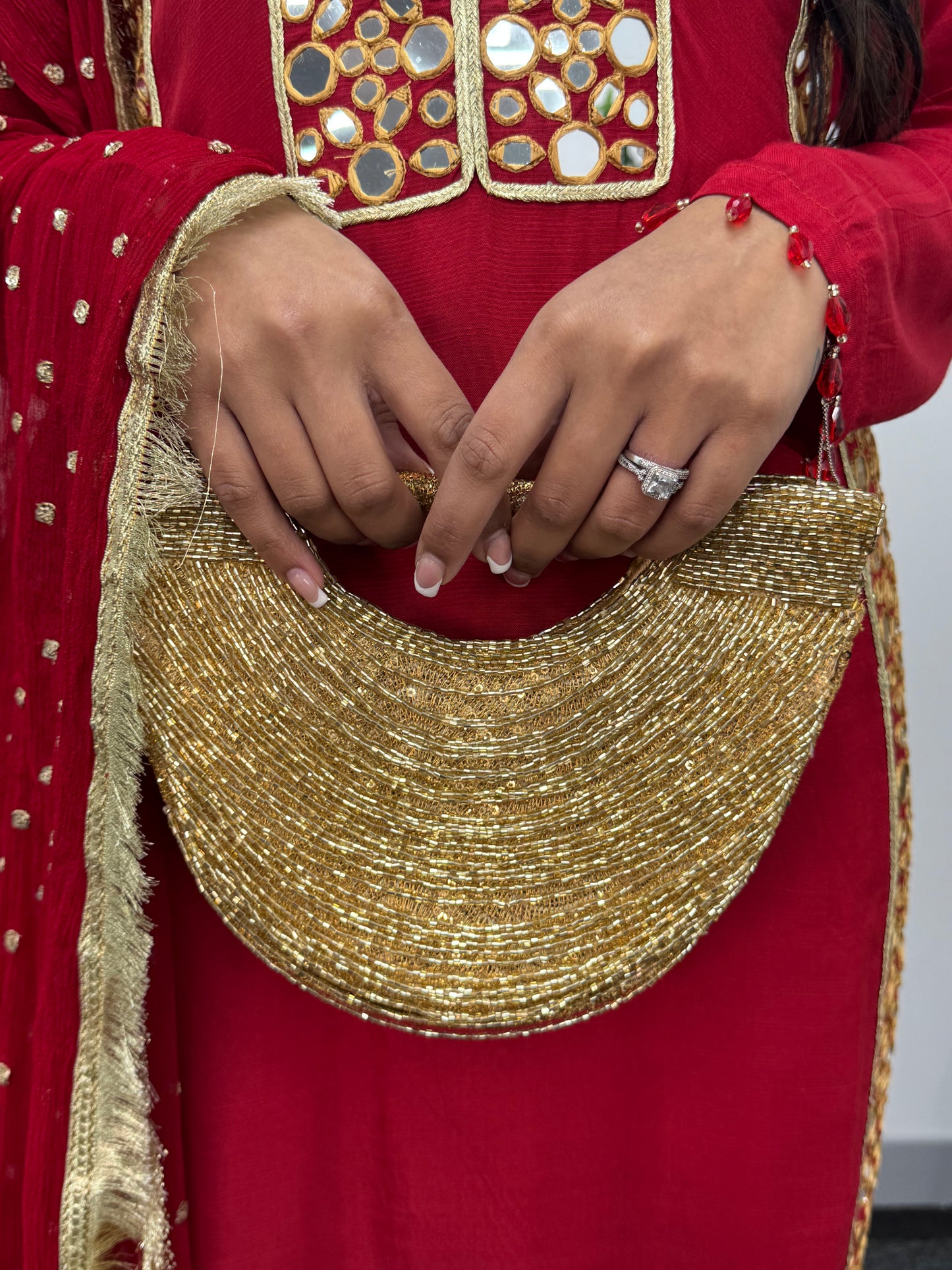 Jhilmil - Mirror Red