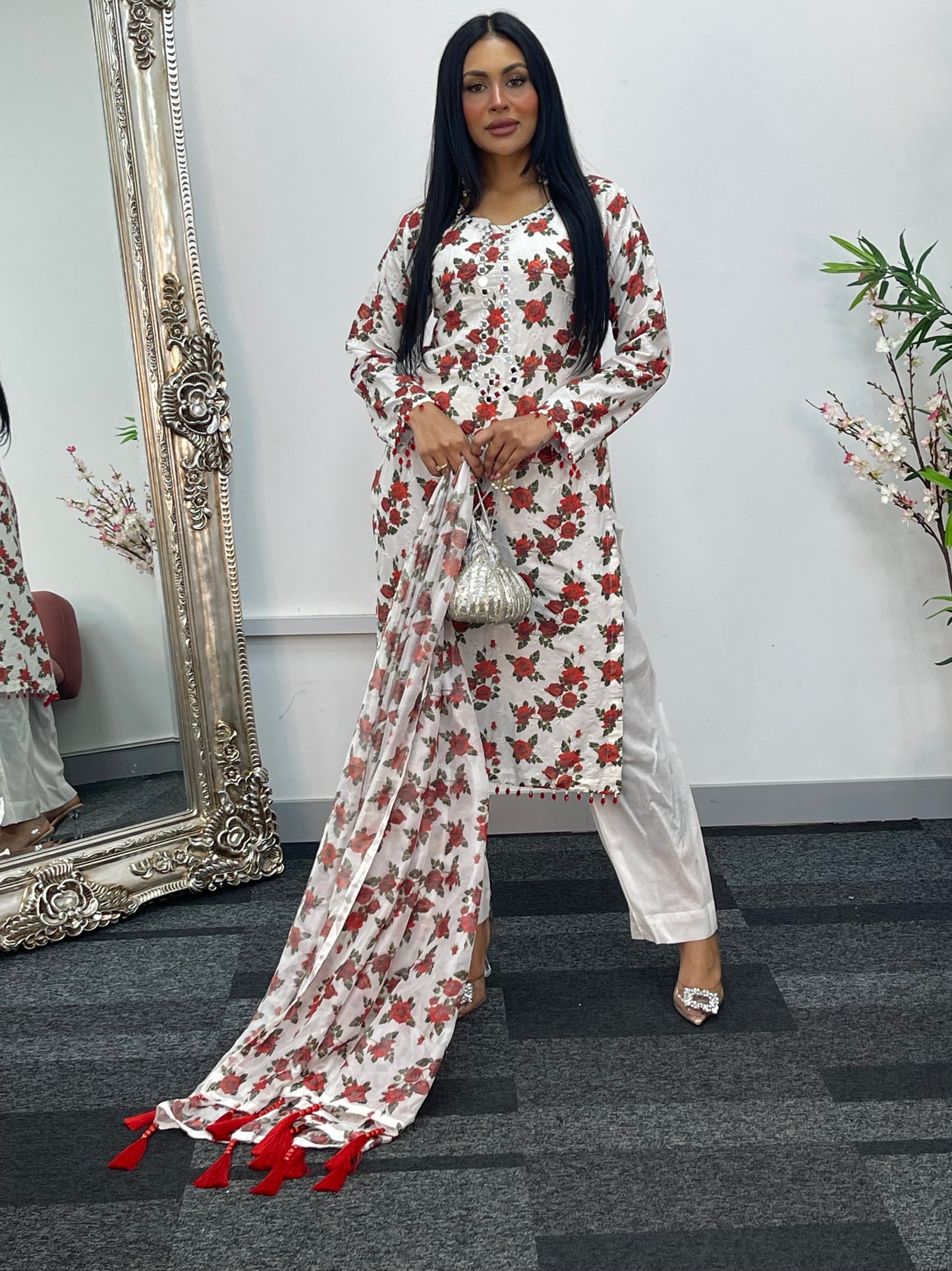 Swiss Lawn - chikankari - T