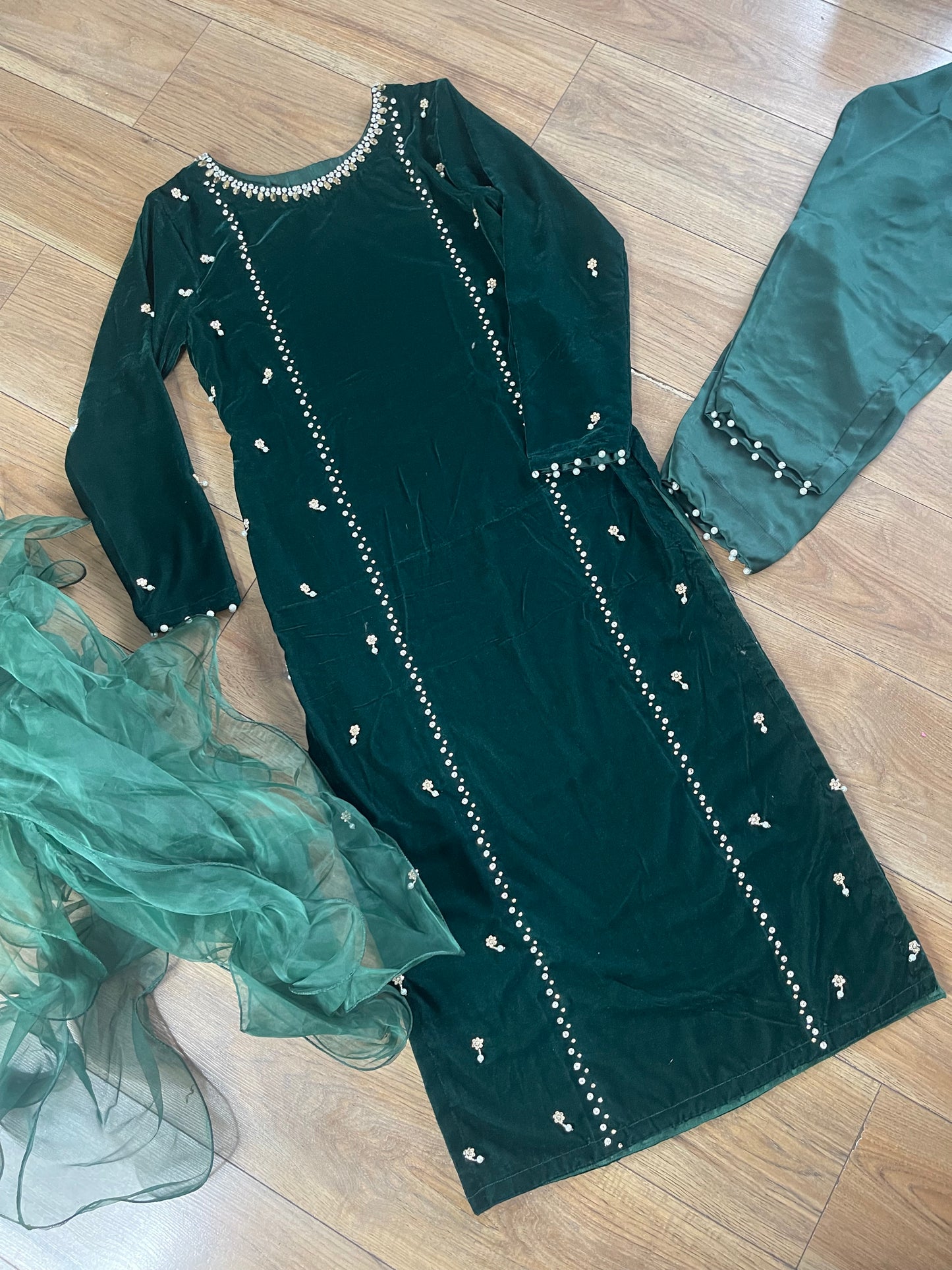 Lulu Green - Velvet - Lulusar Inspired