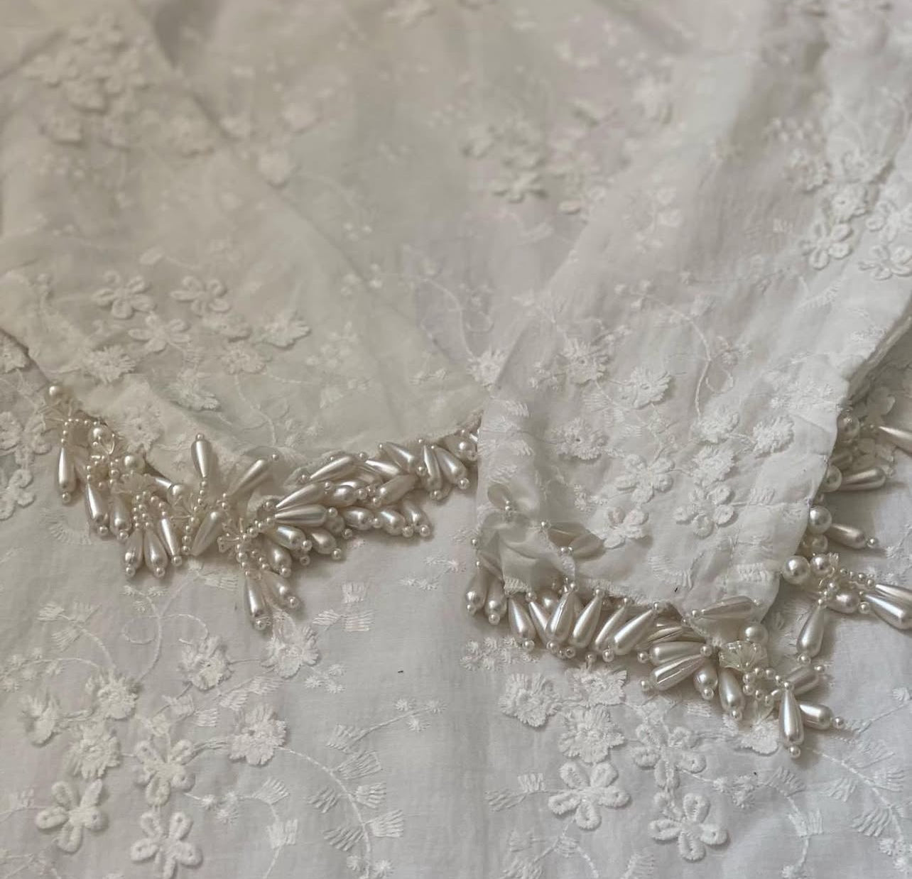 (Preorder 4 weeks) pakiza white