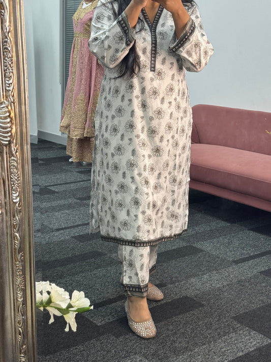 Daily Wear - 2 PC Printed Linen - White