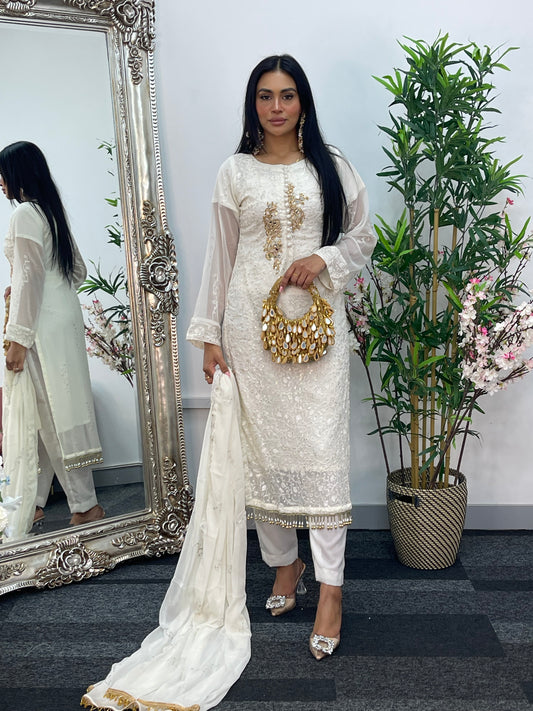 Singhaar - Ivory- Off white - V